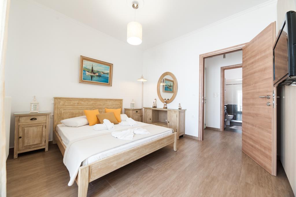 Panos Apartment Naousa Extérieur photo